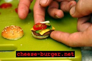 smallest-burger-11.jpg