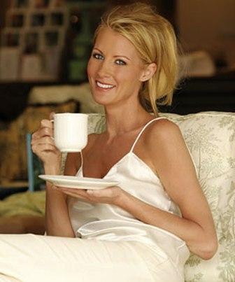 sandra lee hot. Show and Premise: Sandra Lee#39;s