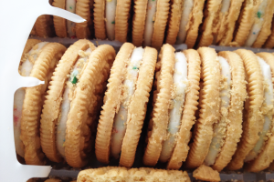 BDay Cake Oreos 3