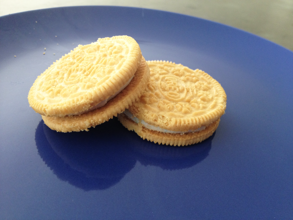 vanilla-birthday-cake-oreos