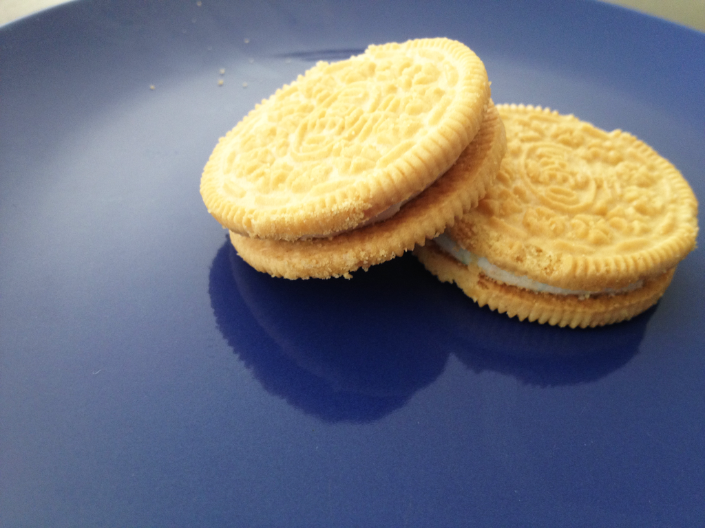 golden-birthday-cake-oreos-on-plate