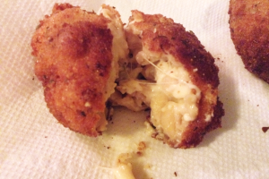 fried-mac-cheese-balls-recipe