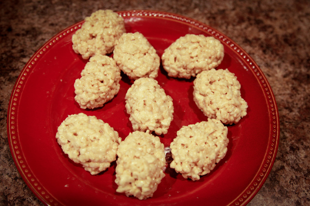 Shape the rice crispy treats into eggs