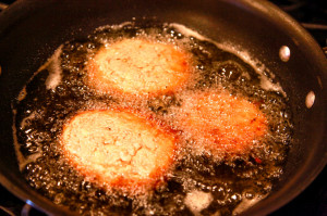 frying salmon patties