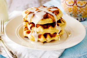 cinnamon-roll-waffles-1