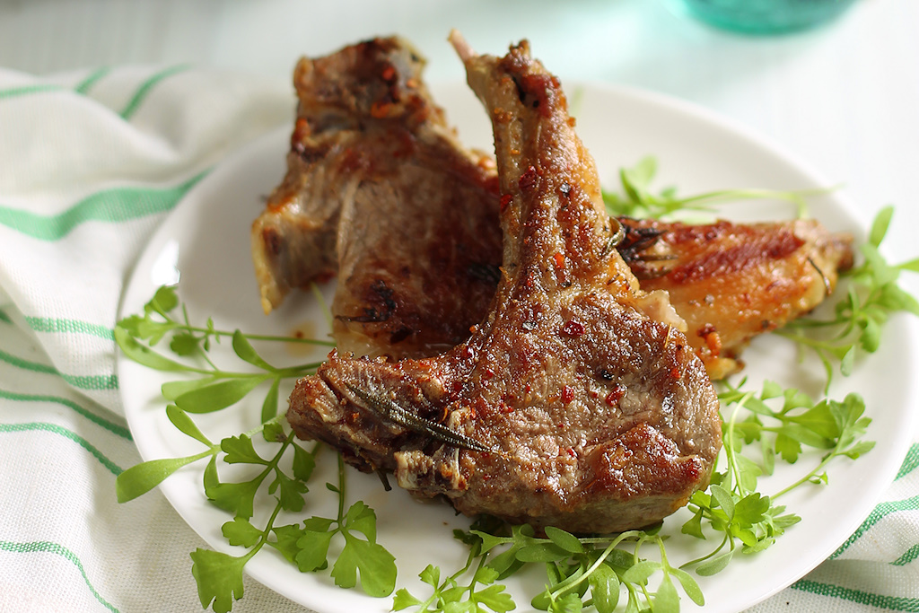 Rosemary Crusted Lamb Chops