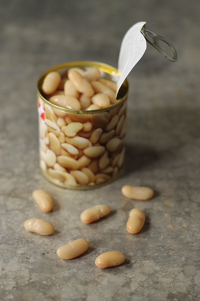 preparing white bean salad