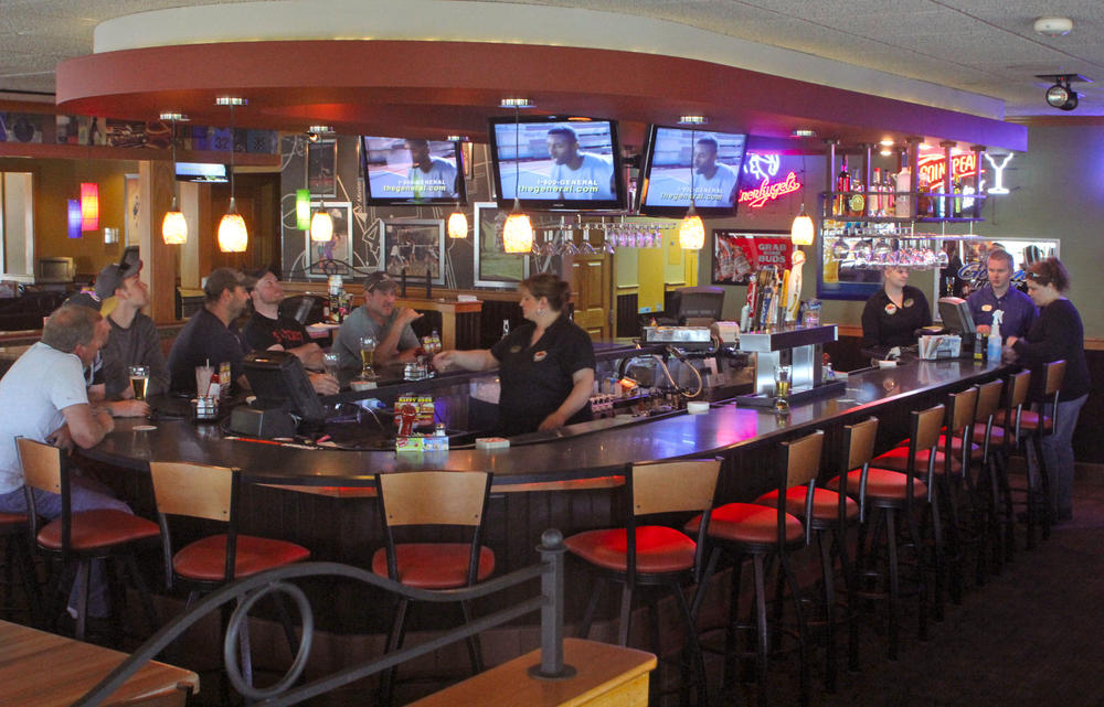 Applebees-new-bar