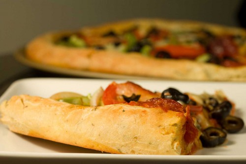 herb-and-sun-dried-tomato-pizza-crust__1381517840_66.80.123.2
