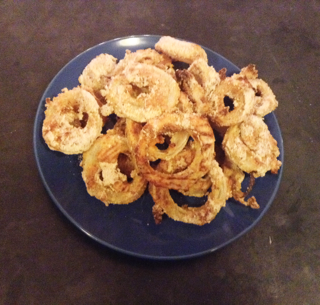 Baked Onion Rings plateful of finished rings